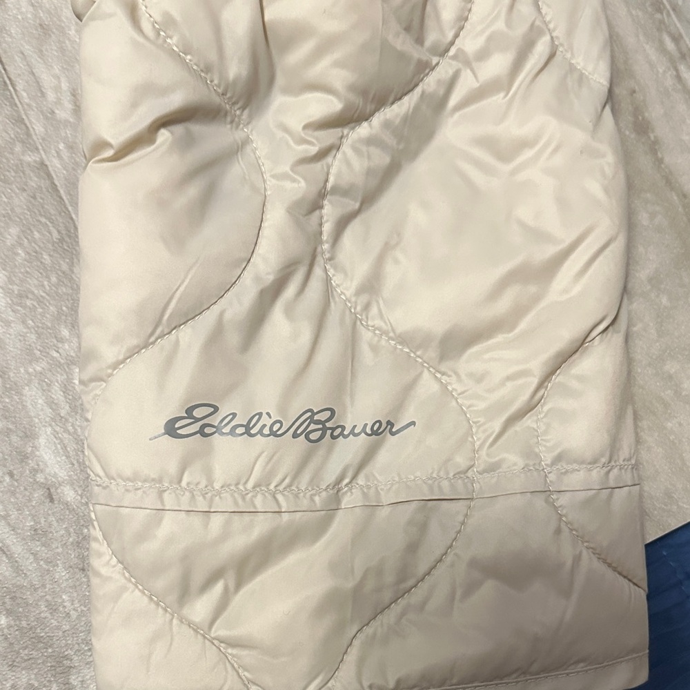 Eddie Bauer Women’s CirrusLite Down Shirt Jac - Picture 8 of 8